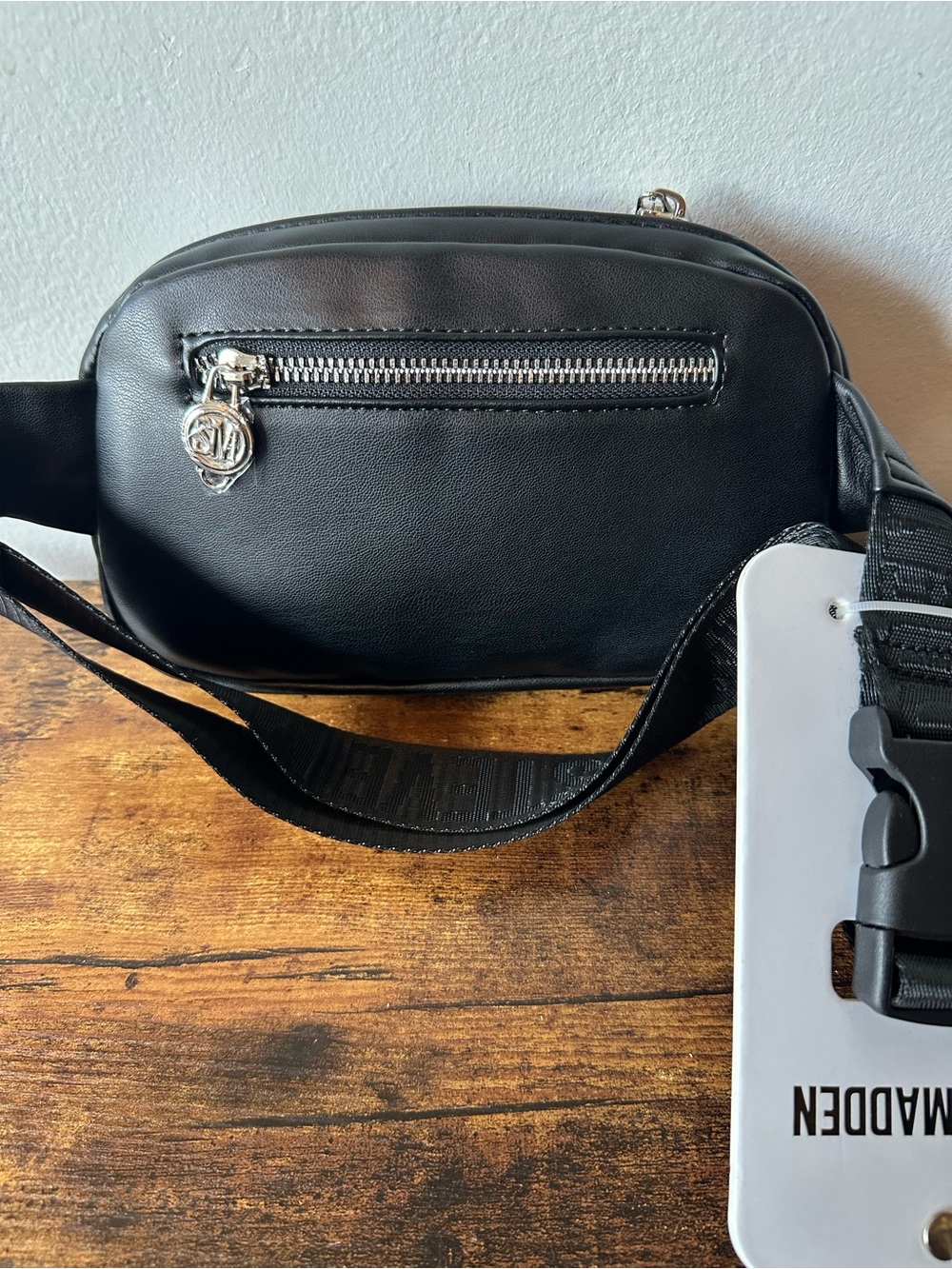 Steve Madden Black Crossbody or Belt Bag with Silver Hardware Faux Leather NWT - Picture 4 of 5
